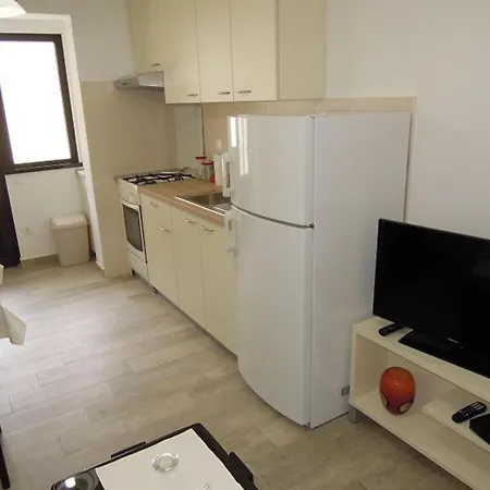 Apartment Cozy Retreat By The Sea Puntamika Zadar