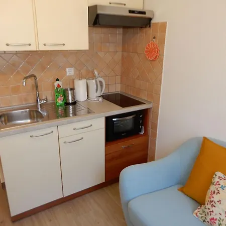 Cozy Retreat By The Sea Puntamika زادار