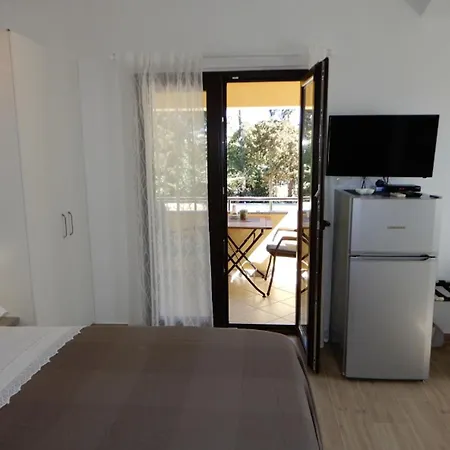 Cozy Retreat By The Sea Puntamika Apartment Zadar