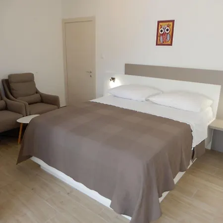 Apartment Cozy Retreat By The Sea Puntamika Zadar