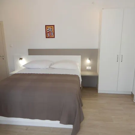 Cozy Retreat By The Sea Puntamika Apartment